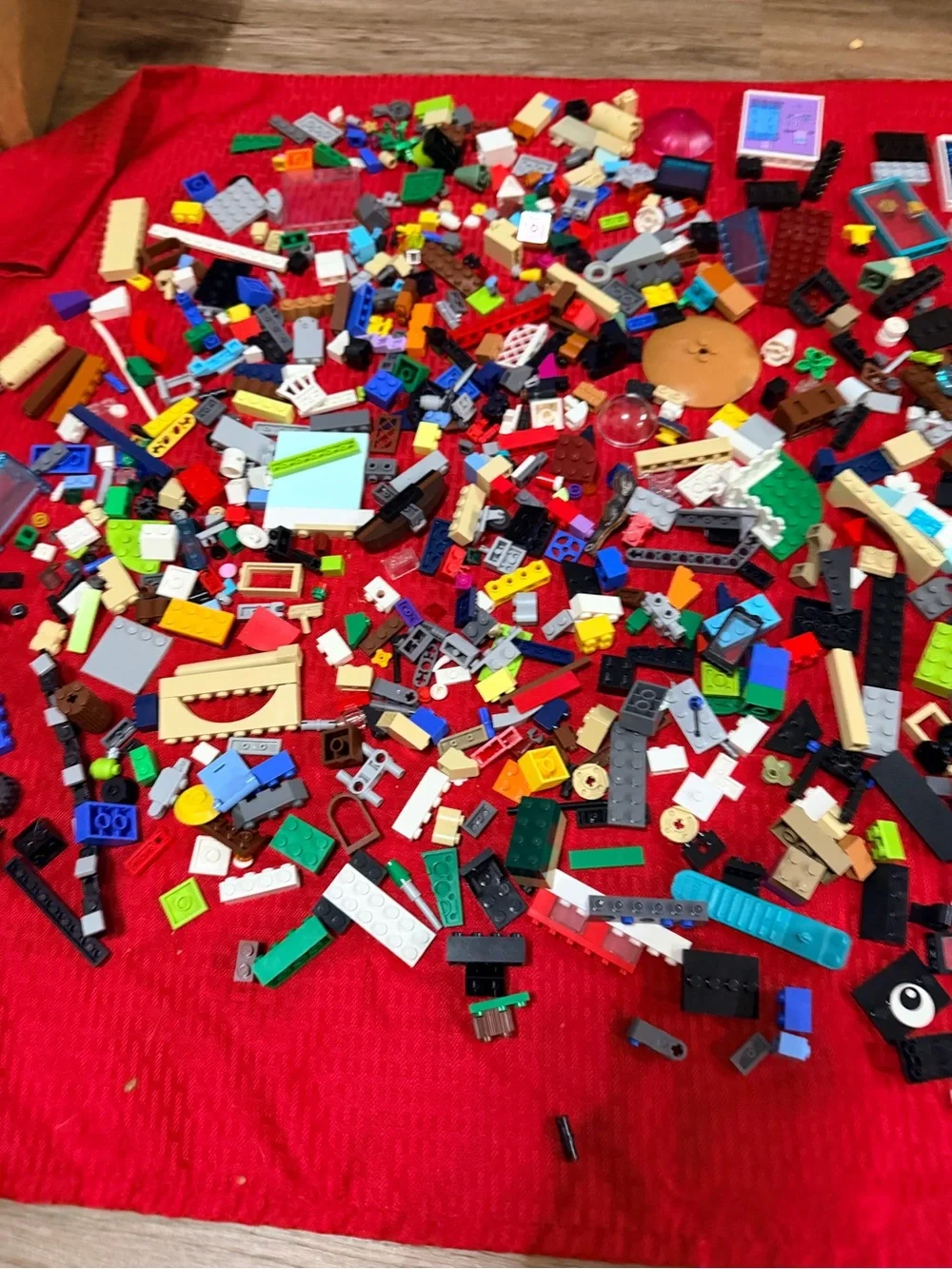Legos mixed lot w Minecraft Minifigures